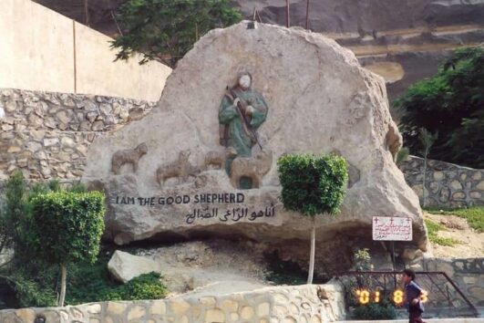 Garbage City & Cave Church 1/2 day tour